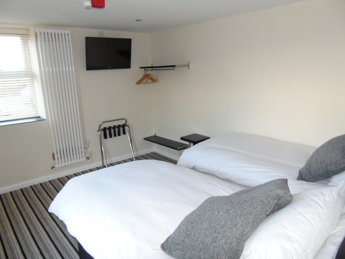 Kings Head Hotel Capel Hendre Bagian luar foto